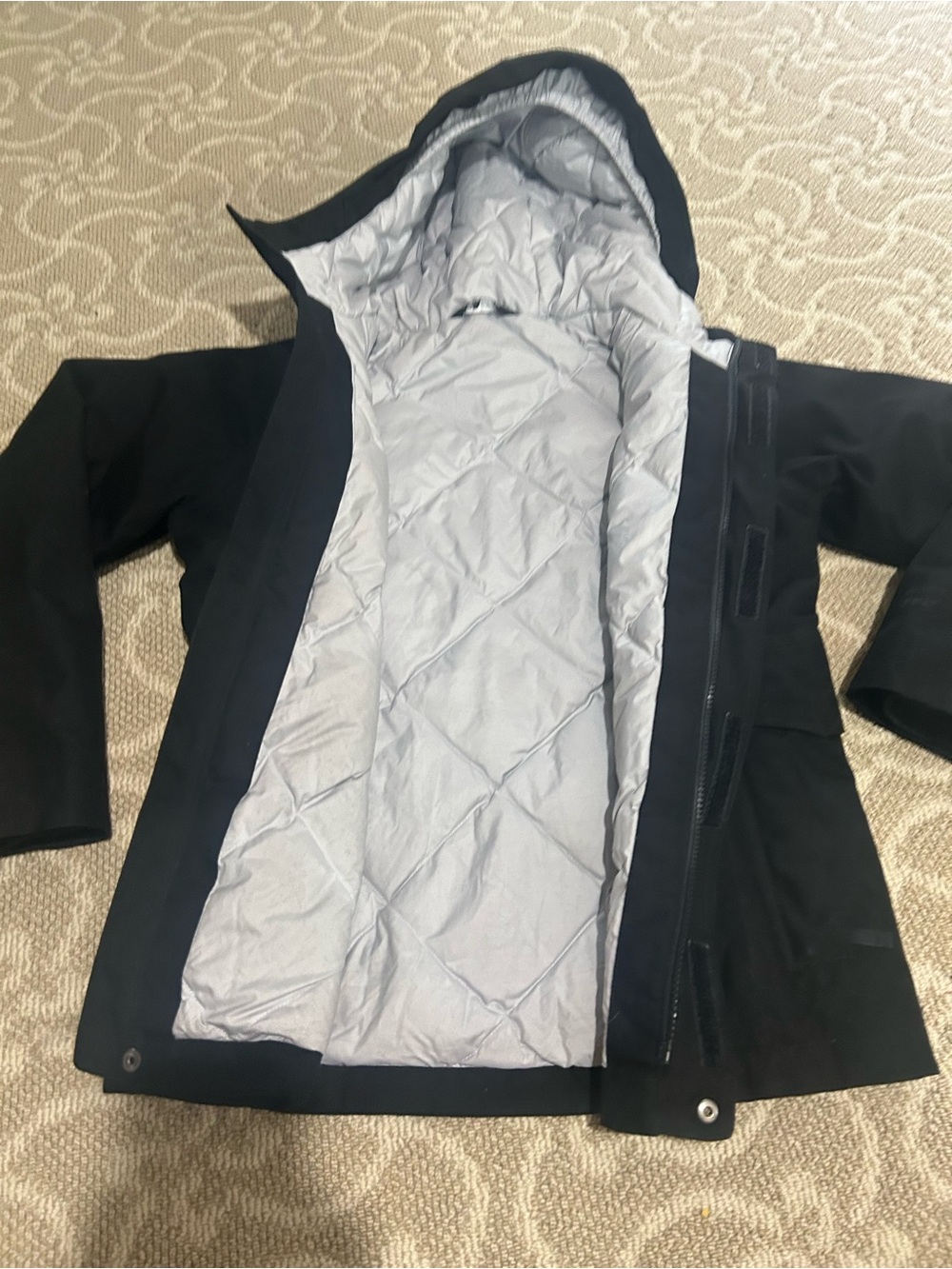 The North Face girls Black Hooded Quilted down 550 dry vent Jacket 14/16 - Picture 5 of 15